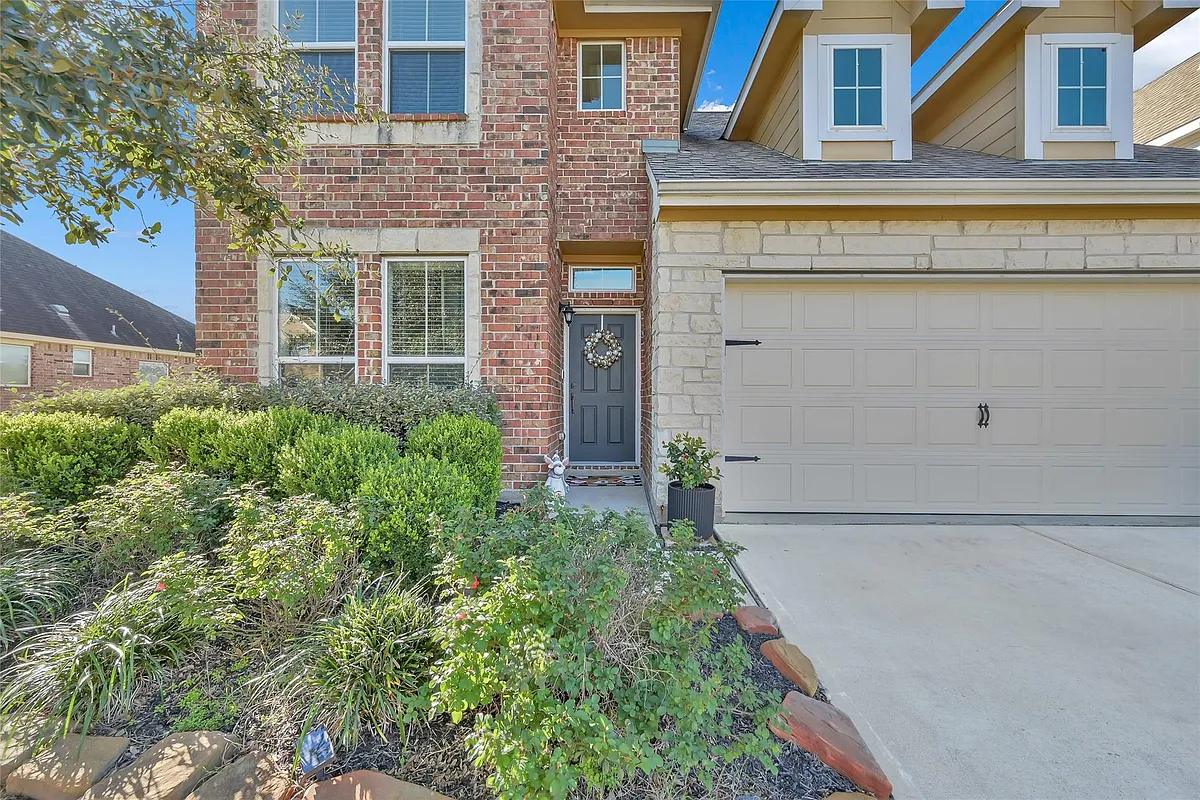 Building Photo - 21603 Rainfall Park Dr