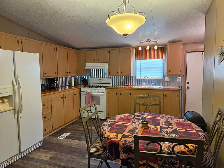 112 Pine Knot Trl — Photo 30