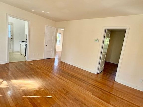 2nd image of 4541 Fairfield Dr