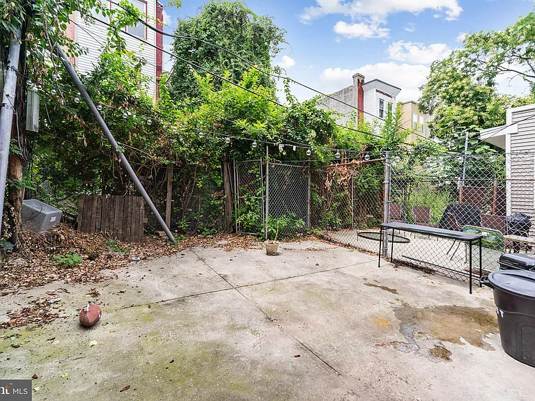 2116 N Carlisle St — Photo 28