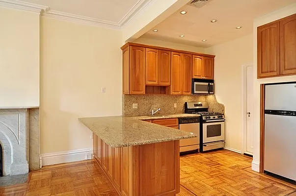 Rented by Citi Habitats | media 26
