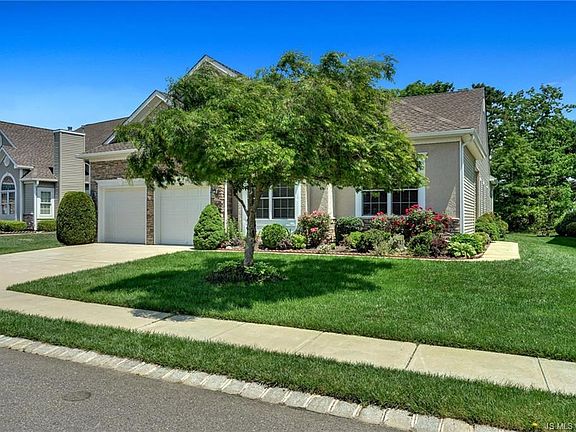 4th image of 4 Ocean Grove Ln