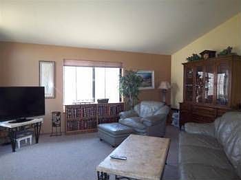 4th image of 3333 Pine Creek Dr