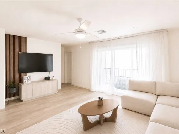6843 Truffle Gray St, Las Vegas, NV 89148
