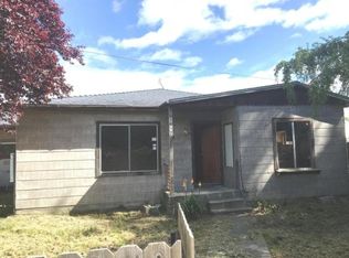 1617 Riverbar Rd, Fortuna, CA 95540