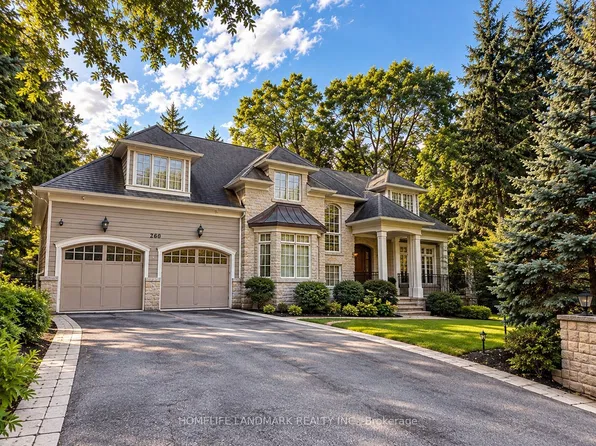 260 Pinetree Way, Mississauga, ON L5G 2R2
