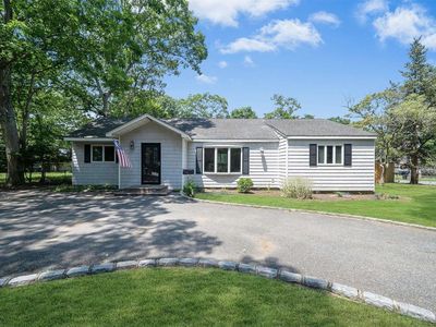 110 Schoolhouse Road, East Islip, NY, 11730