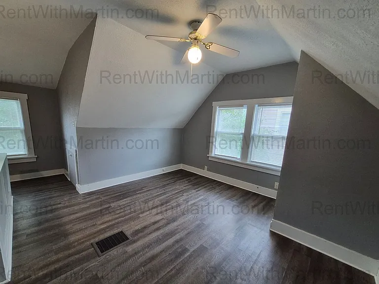 1212 Forest Ave — Photo 14