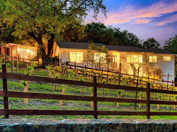 18970 Sweet William Court, Sonoma, CA 95476