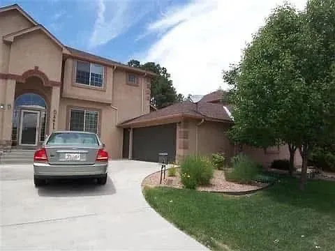 2411 Canyon Glen Rd