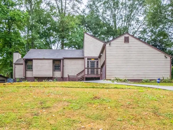 2755 Janet St, Lithia Springs, GA 30122