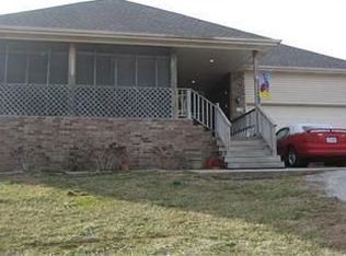 4415 N Longfellow Dr, Ozark, MO 65721
