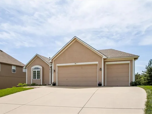 8925 NE 107th Ter, Kansas City, MO 64157
