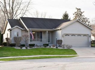 2043 Wild Rose Ln, Mishawaka, IN 46544