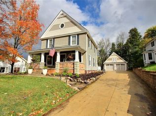 71 S Main St, Chagrin Falls, OH 44022