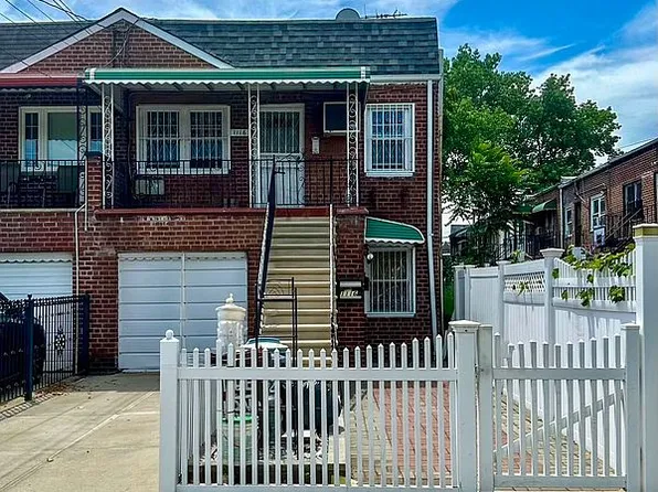 1116 E 102nd St, Brooklyn, NY 11236