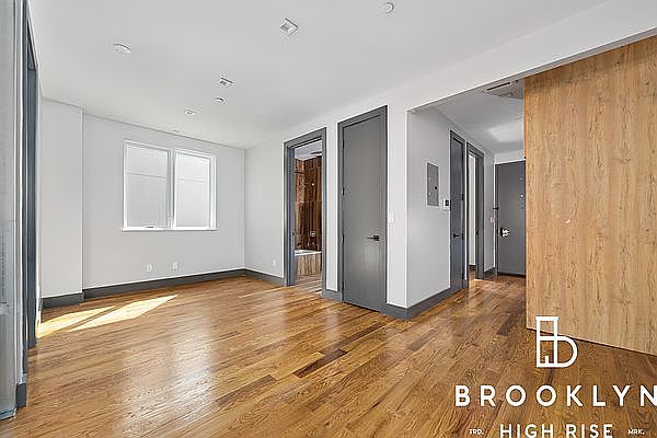 1st image of 1461 Gates Ave #2R