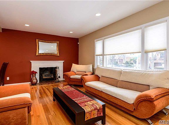 2nd image of 21806 Peck Ave