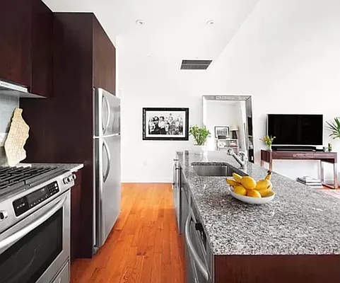 Rented by Compass | media 13