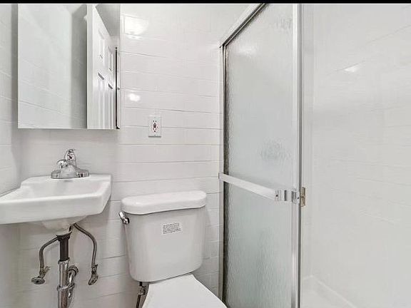 4th image of 8518 10th Ave Floor 1