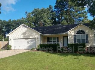 1572 Clan Campbell Dr, Raeford, NC 28376