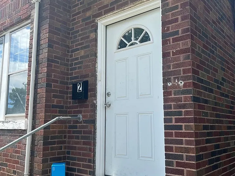 682 Greenwood Ave — Photo 4