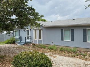 220 N Walnut Way, Blanco, TX 78006