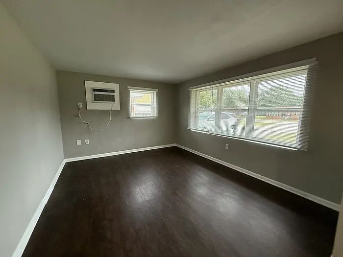 1 bed, 1.0 bath, 632 sqft, $1,000 — Photo 3