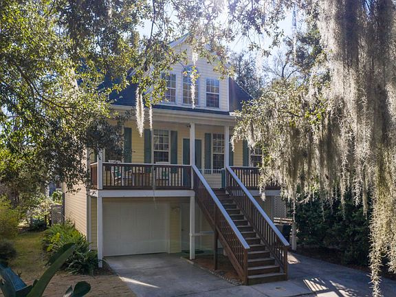 3rd image of 33 Yacht Cove Dr