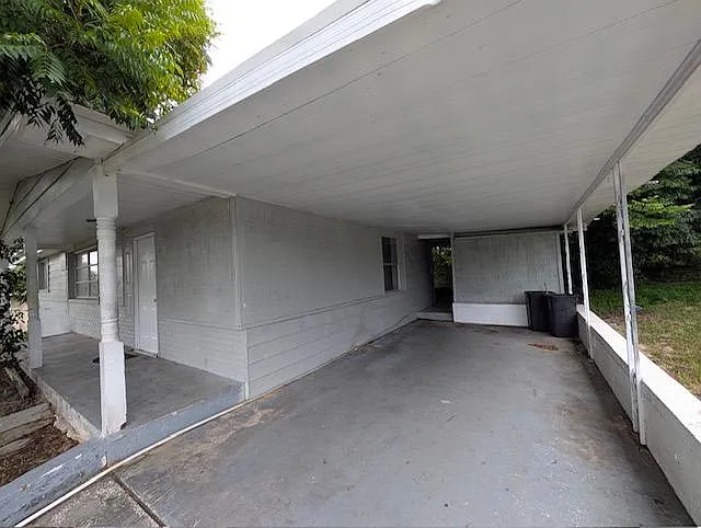 23 N Barbour St — Photo 2