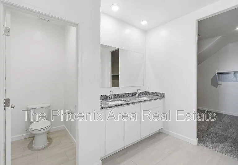 2761 W Seaver Ave — Photo 20