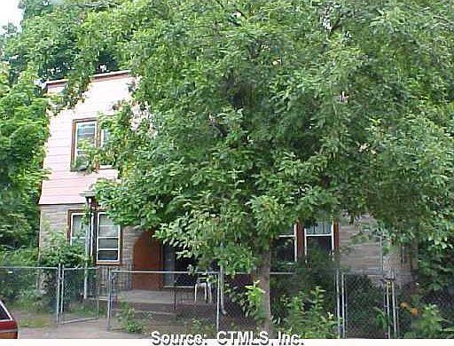 1st image of 117 Hallock Avenue