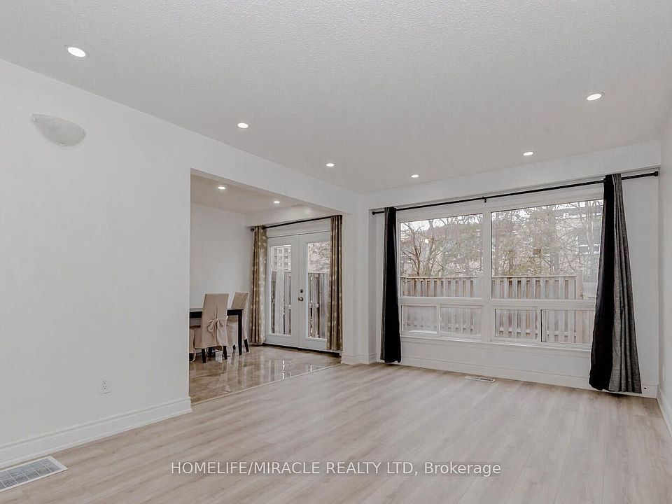 1st image of 7500 Goreway Dr #56
