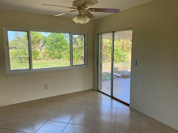 4th image of 1741 SE Burgundy Lane