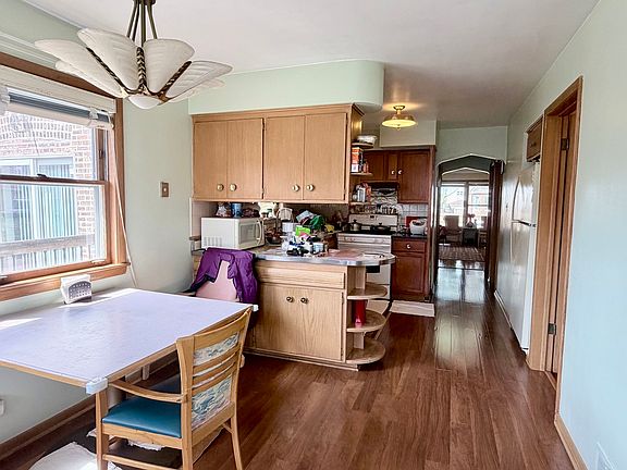 5th image of 4625 S Komensky Ave