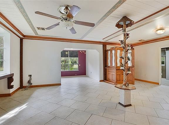 2nd image of 65424 Loretta Dr
