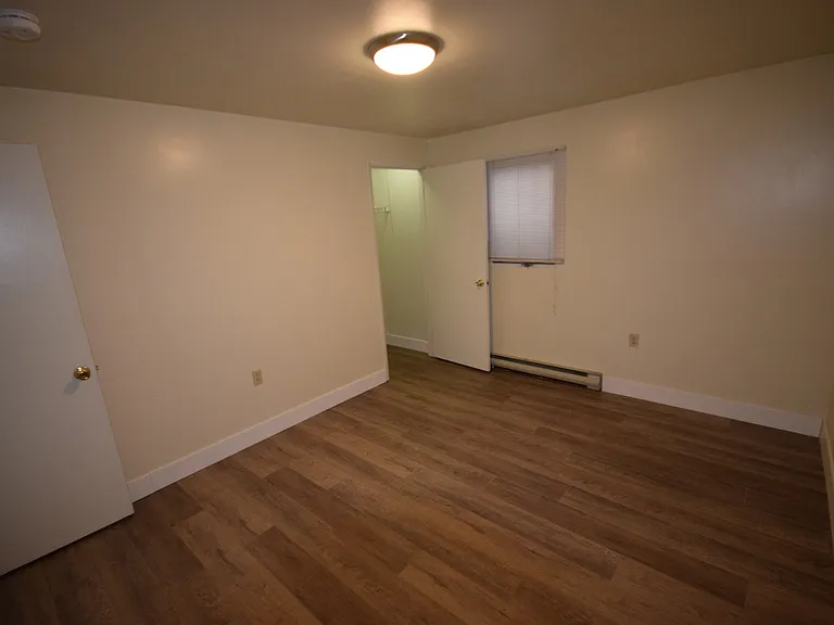 200 Bradley Ave — Photo 13
