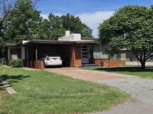 215 N 16th St, Frederick, OK 73542