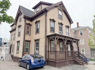 127 Austin St, Worcester, MA 01609