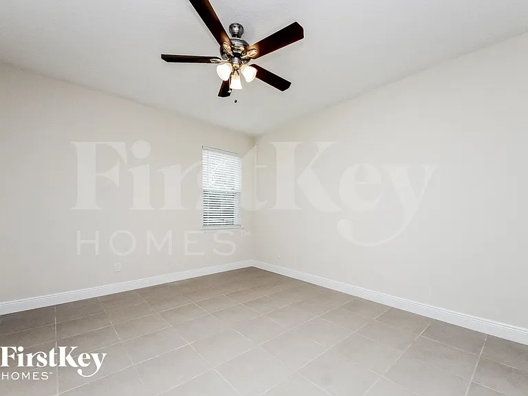 510 Magpie Ln — Photo 9