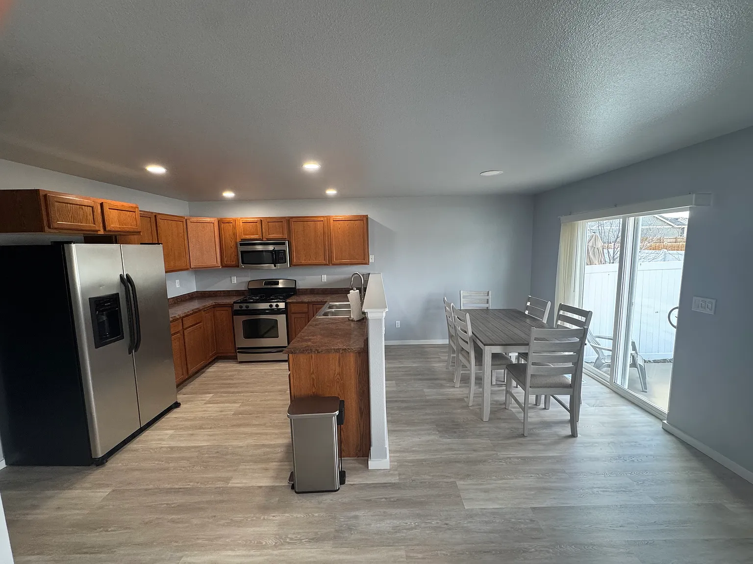 3 bed, 1629 sqft, $2,900 — Photo 4