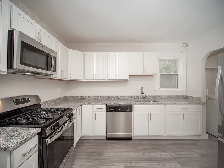 354 Beacon St #2 — Photo 3