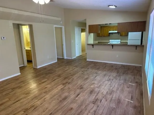 23393 Nameless Rd APT 146, Leander, TX 78641
