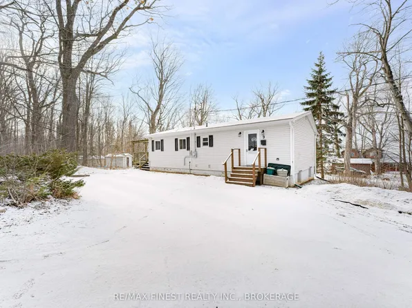 9 Mallard Ln, Kingston, ON K7K 5E2