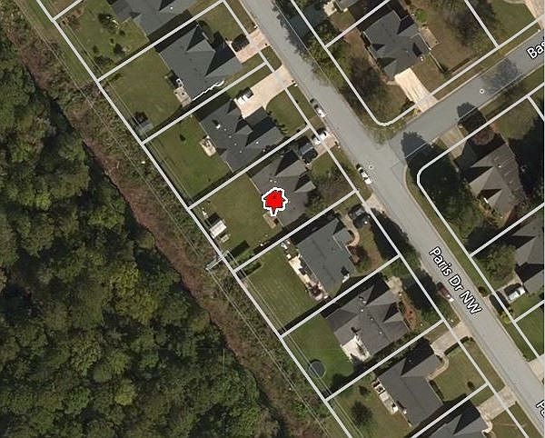 1st image of 280 Paris Dr