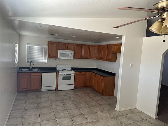 2nd image of 7870 Dogwood Ave