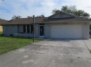 17417 Braddock Rd, Fort Myers, FL 33967