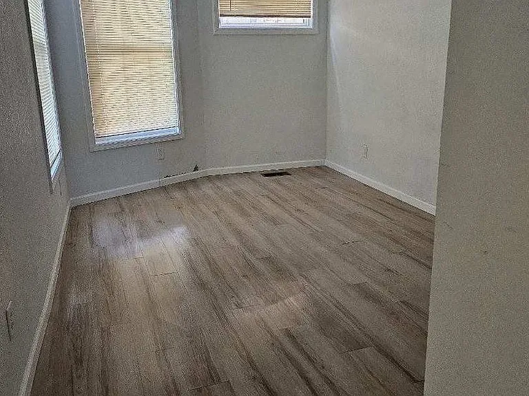 1000 S 7th St — Photo 24