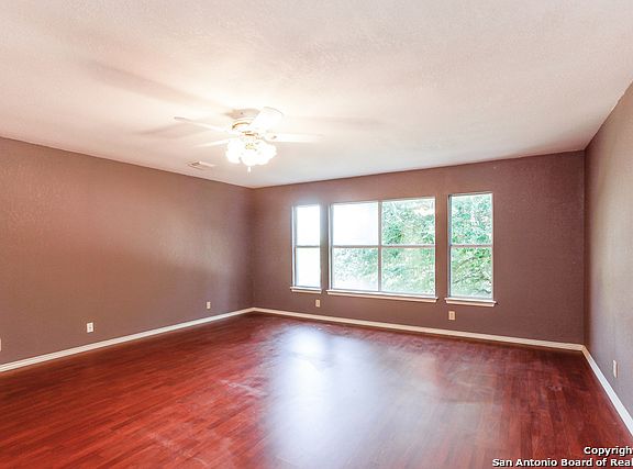 4th image of 8530 Park Olympia