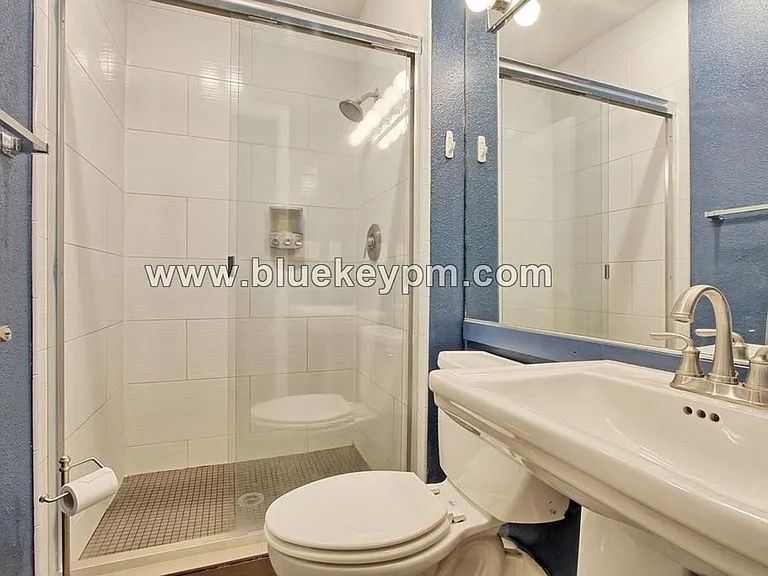1320 SW Hall St #102 — Photo 13